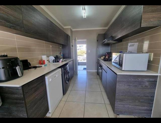 1 BEDROOM APARTMENT FOR SALE IN OAKDENE